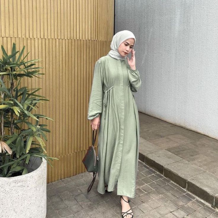 Green Hijab, Sage Green Dress, Dress Muslim, Ootd Dress, Fashion Muslim, Muslim Dress, Plain Dress, Waist Strap, Luxury Dress