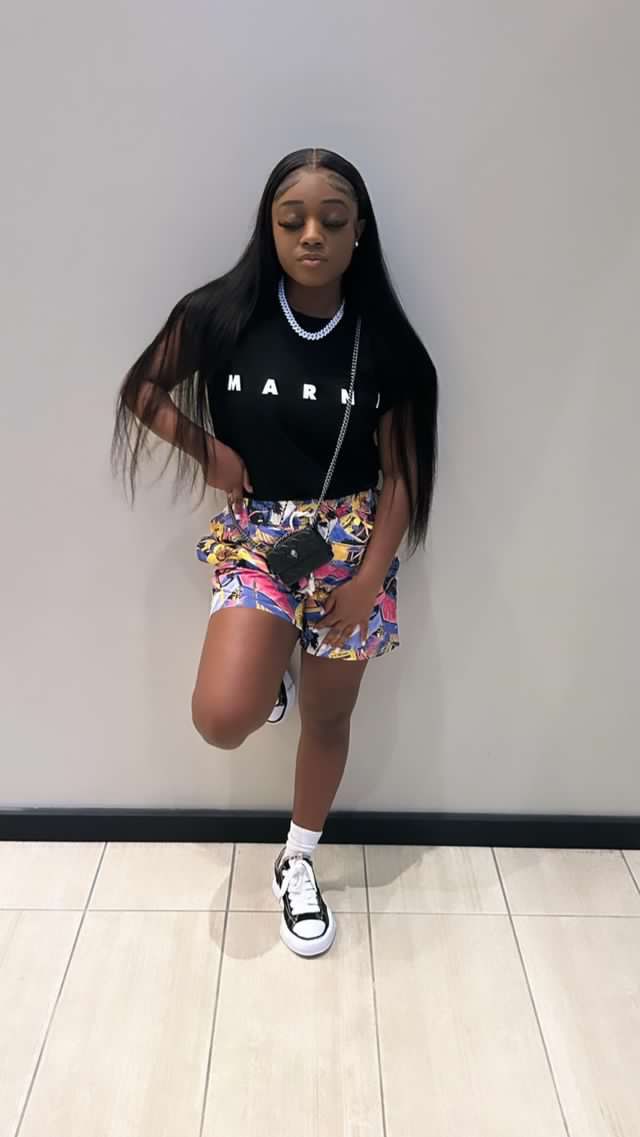 Masion Mihara Outfits Black Women, Gradbash Outfit Ideas, First Day Of School Outfit Black Women, Ptso Ideas Outfits, First Day Of School Outfits, Cute Highschool Outfits, 16th Birthday Outfit, Outfits Black Women, Fly Fits