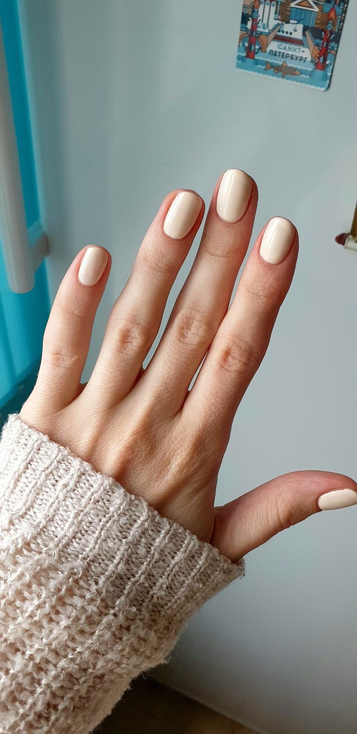 Natural Milky White Nails, Off White Nail Color, Opi Off White Polish, Cream Color Nail Polish, Oatmilk Nail Colors, Ivory Color Nails, Short Ivory Nails, Cream Opi Nail Polish, Vanilla Nail Color