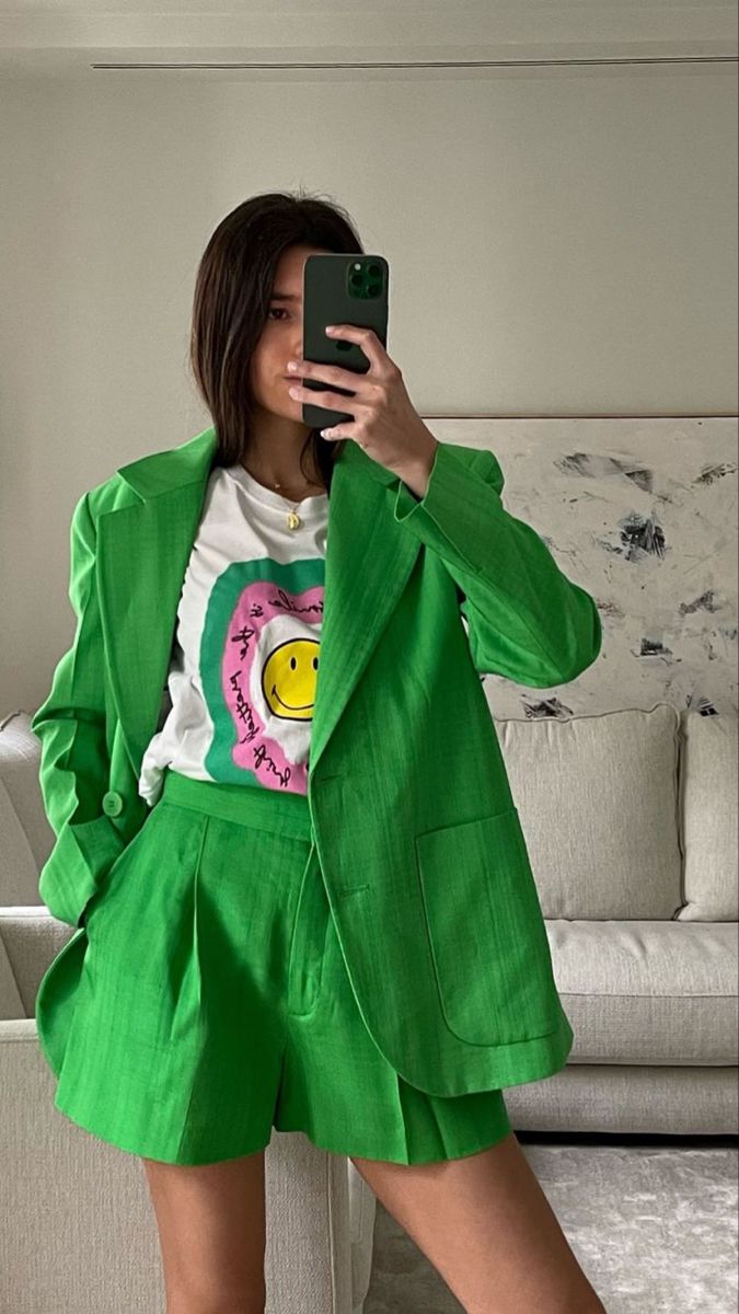 St Patricks Day Makeup, Outfit Inspo Spring, Day Outfit Ideas, Green Outfits, St Patrick's Day Outfit, Party Fits, Day Outfits, T Shirt Costumes, Green Outfit