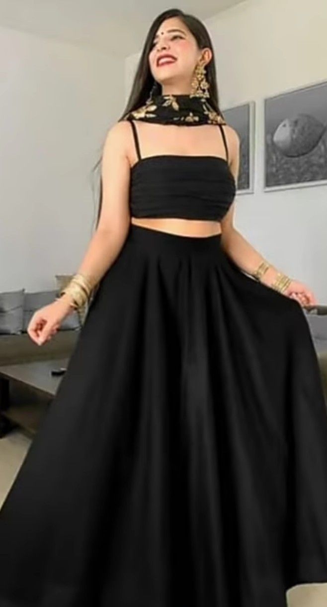 Black Crop Top Skirt, Long Brown Skirt, Tube Top And Skirt, Crop Top Lehenga, Black Lehenga, Black Tube Top, Lehenga Designs Simple, Indian Wedding Hairstyles, Lehenga Skirt