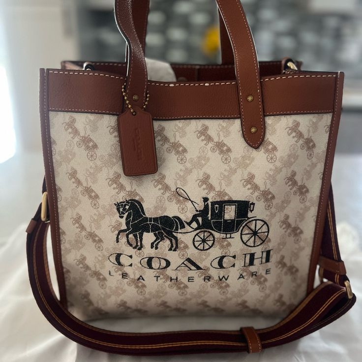 Beautiful And Perfect Condition Coach Bag For Any Occasion. Only Used It Once Over The Holidays. Coach Bag, Coach Bags, Style Me, Bag Lady, Holidays, Women Shopping, Color