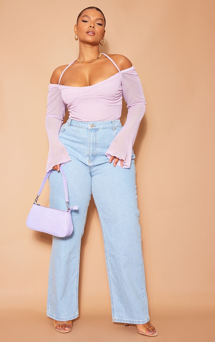 We've rounded up the best summer night out outfits for 2023. From must-have night out dresses to women's night out tops that you'll want to add to bag ASAP. Blue Jeans Outfit Casual, Bodysuit Styling, Summer Night Out Outfit, Bodysuit Plus Size, Outfits For 2023, Night Out Outfit Ideas, Halter Neck Bodysuit, Dark Edit, Blue Jean Outfits