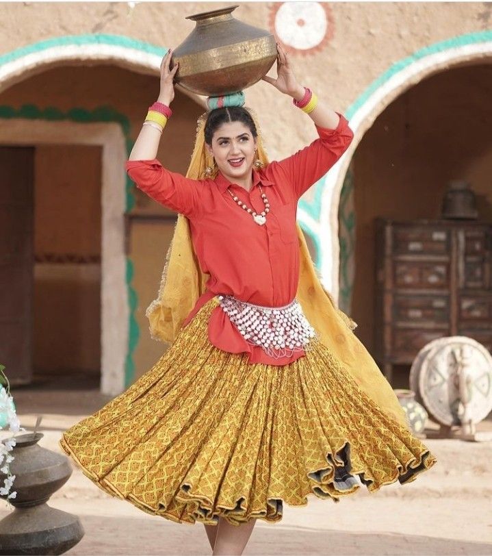 Haryanvi Traditional Dress, Haryanvi Dress For Women, Haryana Traditional Dress, Haryana Culture Images, Haryanvi Dress, Haryana Culture, Haryanvi Culture, Designer Indian Wear, Creative Composition