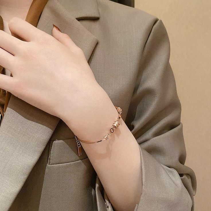 Type: Accessories
Material: Titanium steel
Necklace length: 13.2cm ( 5.2 inches )
Extension chain: 4cm ( 1.6 inches ) Formal Pants Women, Titanium Bracelet, Women's Jewelry Sets, Earrings Women, Hand Jewelry, Baby Outfits Newborn, Steel Necklace, Rings Necklaces, Simple Jewelry