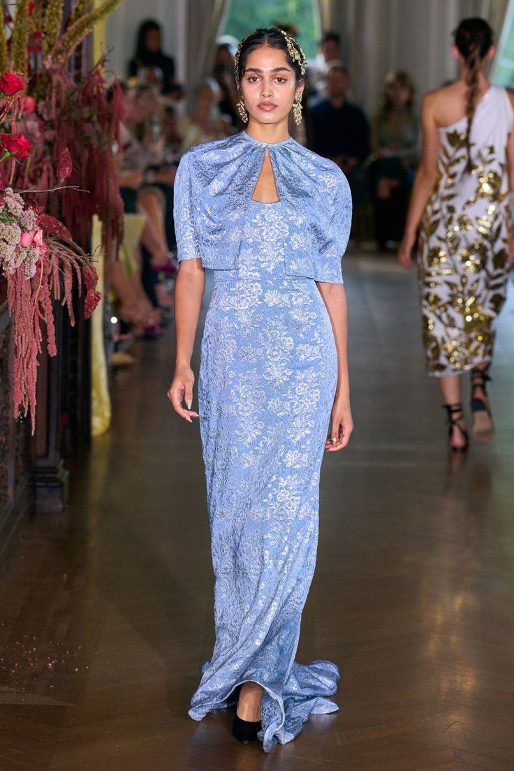 Spring 2023 Ready To Wear, 2023 Ready To Wear Collection, 2023 Ready To Wear, Runway Trends, Ready To Wear Collection, Spring 2023, Feminine Outfit, Designer Gowns, Fashion Show Collection