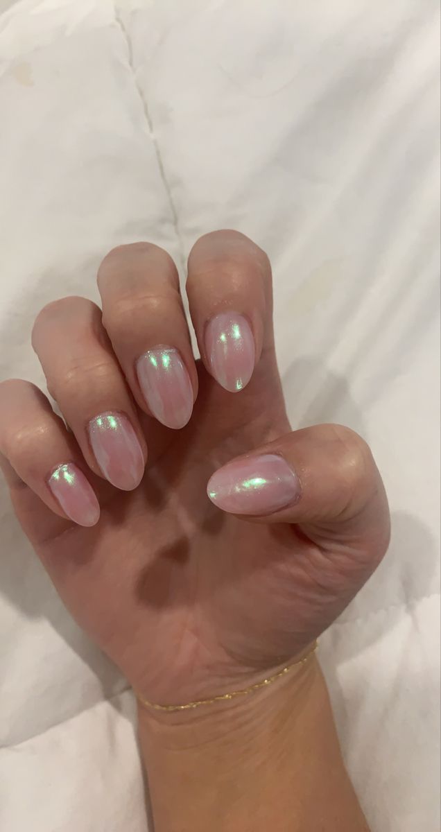 Champagne Pink Chrome Nails, Pearl Natural Nails, Pearl Chrome Powder Nails, Acrylic Nails For Bridesmaids, Pink Powder Dipped Nails, Light Pink Nails With Chrome Powder, Shiny Dip Nails, Pink Nails White Chrome, Pink Pearl Nails Acrylic