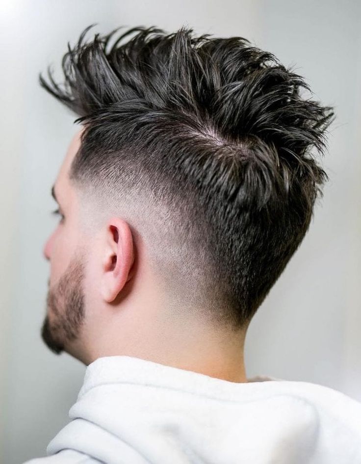 V Cut Hairstyle, V Cut Hair, Types Of Fade Haircut, V Shaped Haircut, Drop Fade Haircut, Mohawk Hairstyles Men, Drop Fade, Mid Fade, Gents Hair Style