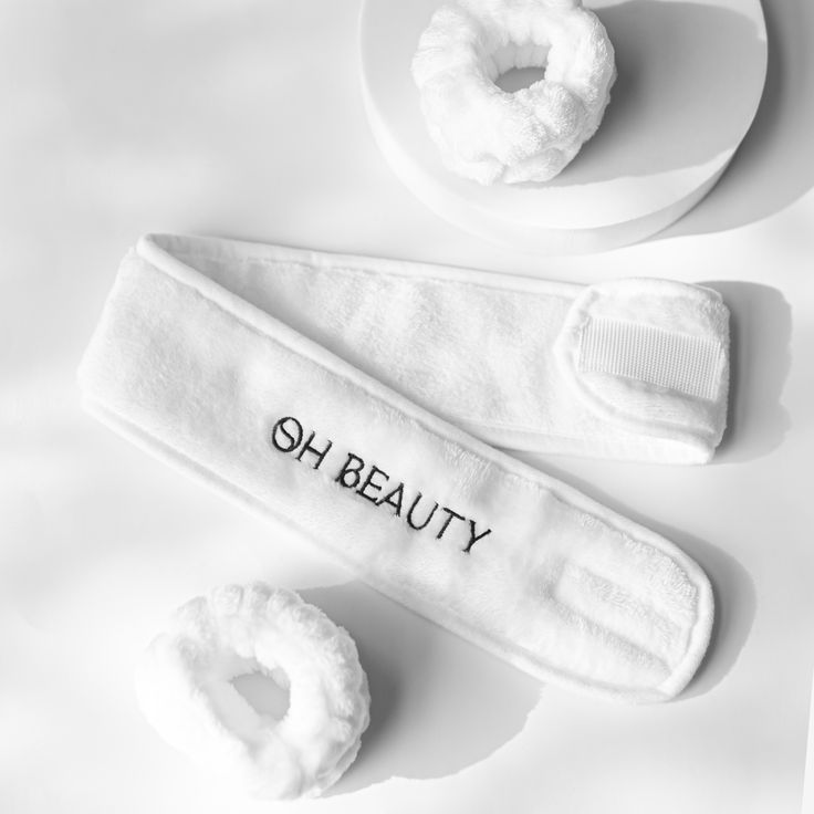 Uplevel your skincare routine with our Oh Beauty Headband and Wristband Set. These soft, fluffy accessories make your morning and evening skincare rituals effortless and stylish! Keep your hair perfectly in place and catch annoying wrist drips while using your favorite skincare products. Fluffy Accessories, Skincare Routine And Products, Headband Skincare, Beauty Headband, Skincare Headband, Makeup Event, Skincare Sets, Evening Skincare, Skincare Accessories