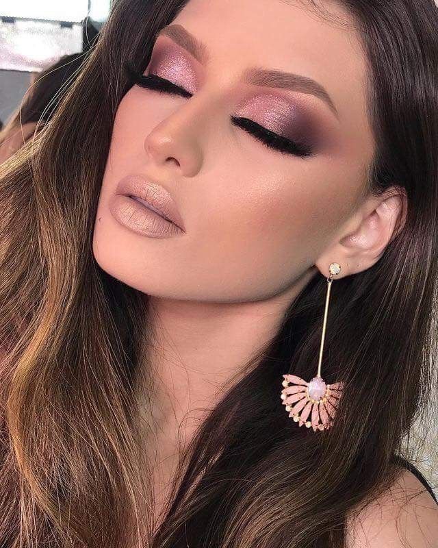 Pink Smokey Eye, Makeup 2018, Glam Makeup Tutorial, Pink Eye Makeup, Chic Makeup, Best Makeup Tips, Plum Dress, Pink Eye, Pinterest Makeup