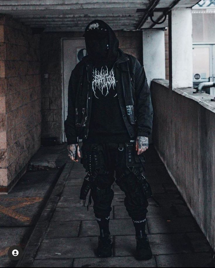 You're Parents decide to take you to a place called forks because all… #vampire #Vampire #amreading #books #wattpad Rockstar Outfit Men, Cyberpunk Outfit, Estilo Cyberpunk, Futuristic Clothing, Techwear Jacket, Techwear Streetwear, Techwear Pants, Tech Wear Fashion, Techwear Outfits