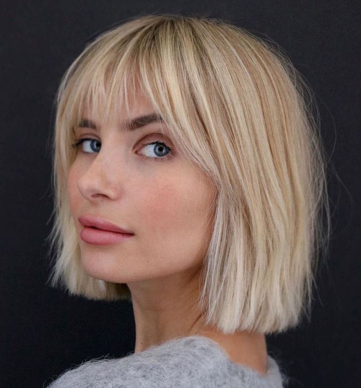 50 Newest Bob with Bangs Ideas to Suit Any Taste - Hair Adviser Womens Short Bob Hairstyles, Choppy Bob Haircuts, Bob Hairstyles With Bangs, Polished Hair, Bob Haircut With Bangs, Short Bob Haircuts, Short Bob Wigs, Blonde Bobs, Haircuts With Bangs