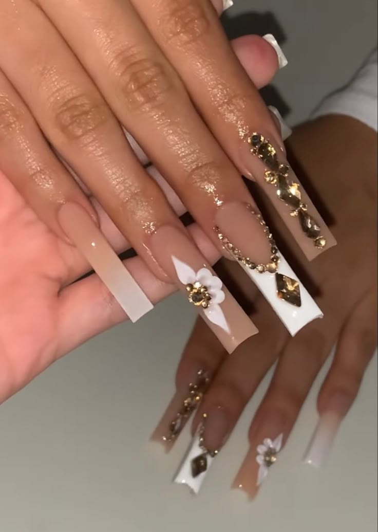 Nail Art Designs With Glitter, Design Nails Art, Champagne Nails, Quinceanera Nails, 2022 Nails, Brown Acrylic Nails, Nails Art Designs, Long Acrylic Nail Designs, Colored Acrylic Nails