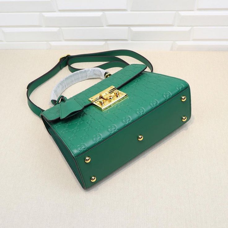 ENT Fashion - GCI Bags - 535 A+ Excellent Quality copies; Contact us if you've any questions in your mind. Gucci Fashion, Ladies Handbags, Branded Packaging, Gucci Bags, Grade 1, Luxury Items, Travel Luggage, Wallet Men, Gucci Bag