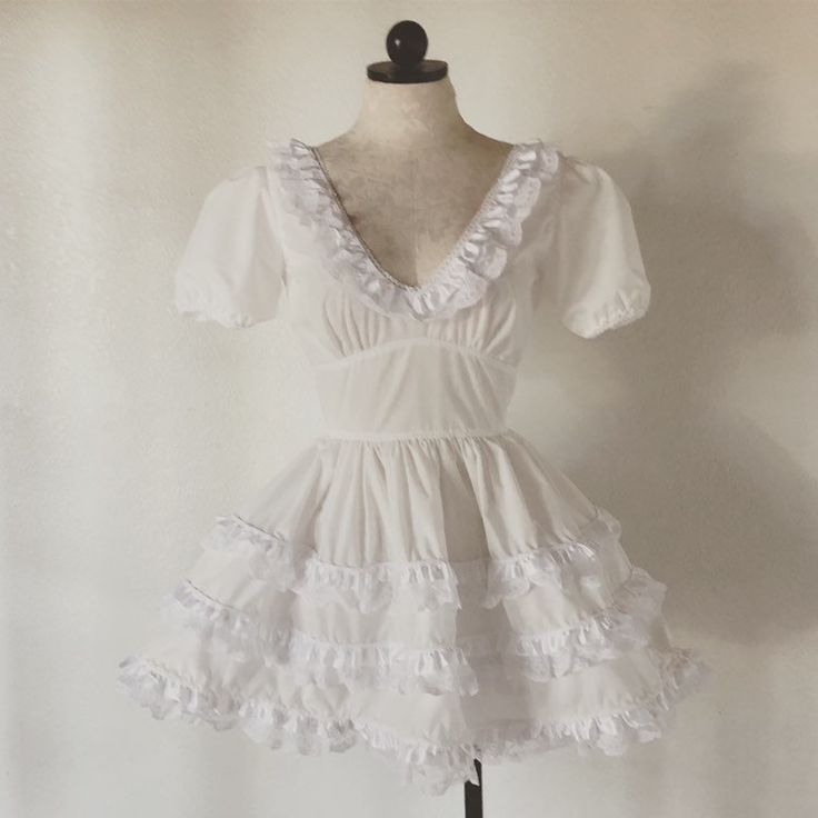 Cotton ruffled dress with sleeves. Missy Dresses, Cute Short Dresses, Cupcake Dress, Dress With Sleeves, Ruffled Dress, Custom Dresses, Favorite Dress, Cute Fashion, Ruffle Dress