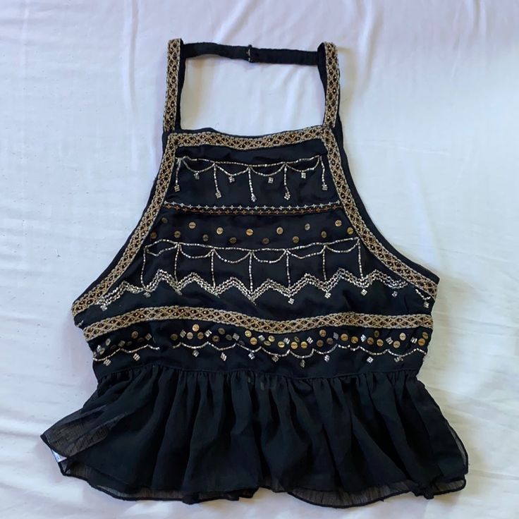 Free People Camille Embroidered Camisole. Women’s Size(S) Small And Medium. Black With Sequins. Brand New With Tag. Chic Embroidered Festive Tops, Festive Sleeveless Summer Crop Top, Festive Sleeveless Crop Top For Summer, Festival Sleeveless Sequined Tops, Fitted Black Embroidered Top For Festive Occasions, Festive Fitted Black Embroidered Top, Fitted Black Embroidered Top For Party, Embroidered Tank Top For Festivals, Festival Embellished Sleeveless Crop Top