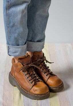 Vintage Doc Martens, Red Doc Martens, Doc Martens Outfits, Doc Martens Style, Doc Martens Outfit, Cool Shoes, Doc Martens Boots, Army Boots, Outfit Vintage