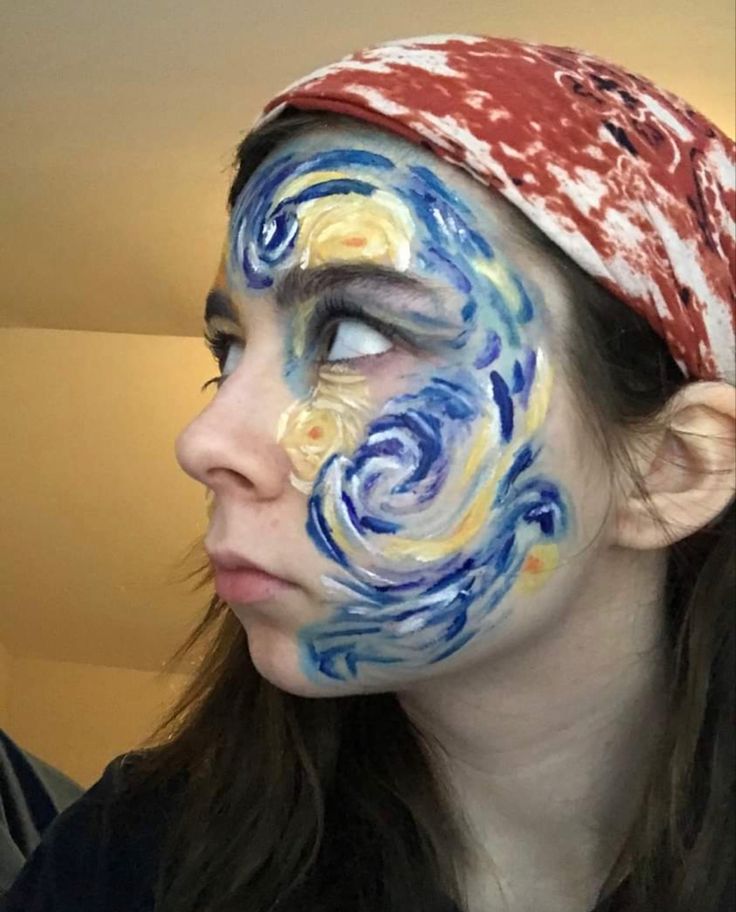 Just a makeup picture of the starry night Painting On Face Aesthetic, Stary Night Costume, Face Painting Designs Aesthetic, Starry Night Halloween Costume, Starry Night Prom Makeup Look, Van Gogh Costume Women, Van Gogh And Starry Night Costume, Starry Night Costume, Starry Night Makeup Look