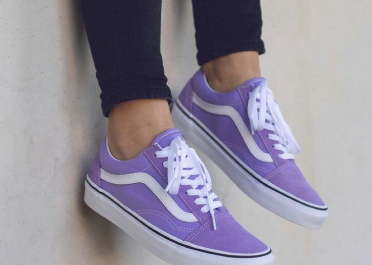 Purple Sneaker, Vans Shoes Fashion, Purple Vans, Cute Vans, Tenis Vans, Basket Style, Jordan Shoes Girls, Converse New, Purple Sneakers