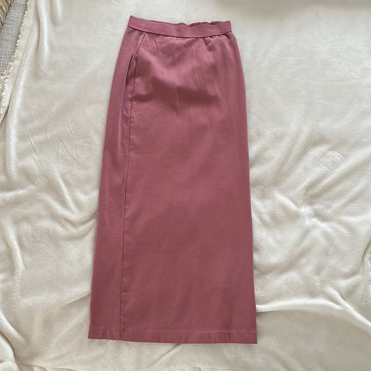 Pinkish Color Skirt Long Fit Size Small Never Worn Ibiza Outfits, Zara Skirts, Skirt Long, Pink Skirt, Dark Pink, Long Skirt, Ibiza, Womens Skirt, Zara