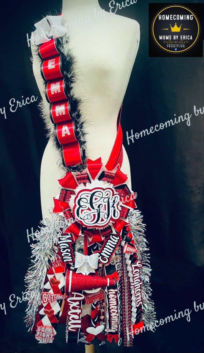 Big Homecoming Mums, Unique Homecoming Mums, Texas Mums, Homecoming Mums Senior, Cute Homecoming Proposals, Homecoming Spirit Week, Texas Homecoming Mums, Football Mums, Homecoming Garter