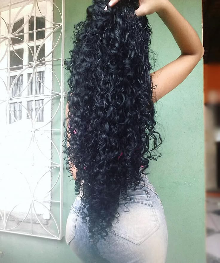 Spiral Perm Long Hair, Grow Curly Hair, 3a Hair, Natural Curly Hair Cuts, Girl Hair Colors, Hair Extensions For Short Hair, Long Healthy Hair, Medium Curly Hair Styles, Beautiful Curly Hair