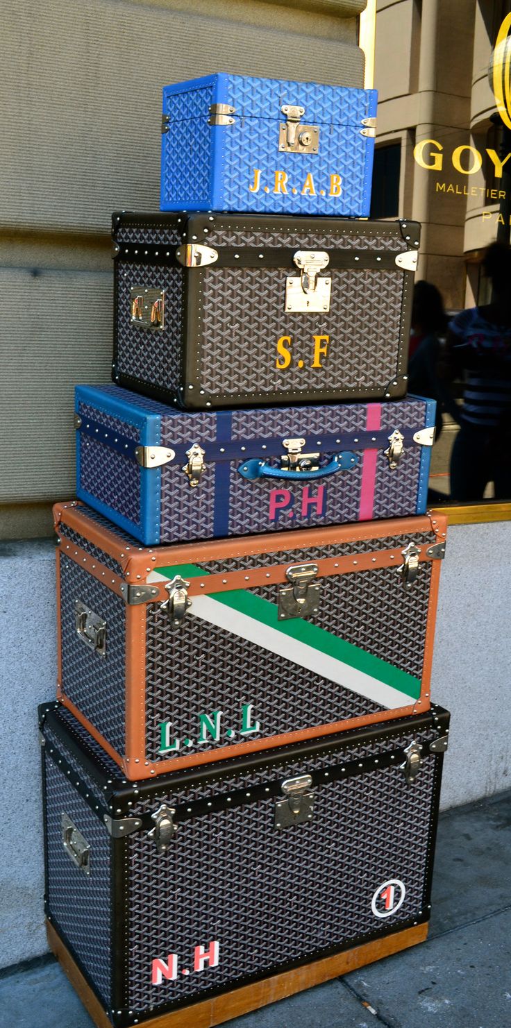 Goyard trunks at San Francisco Goyard flagship boutique Goyard Luggage, Goyard Trunk, Sheikha Mahra, Skincare Accessories, Vintage Trunks, Accessories Bag, Aesthetic Lifestyle, Vanity Case, Girly Accessories