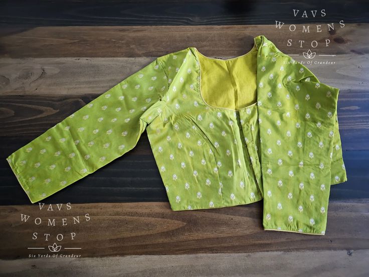 Blouse stitched - Yes Blouse Opening - Front Sleeves Length - 3/4 Pattern Padded - No Blouse size - 36 with inner margins expandable upto 42 For Blouse Size 34 alteration can be done on request. Long Sleeve Cotton Blouse Piece, Long Sleeve Green Blouse Piece For Diwali, Green Long Sleeve Blouse Piece For Diwali, Green Long Sleeve Blouse Set, Long Sleeve Self Design Blouse Piece For Navratri, Green Block Print Long Sleeve Blouse, Fitted Long Sleeve Blouse With Yoke Detail, Green Long Sleeve Block Print Blouse, Navratri Long Sleeve Kurta With Yoke