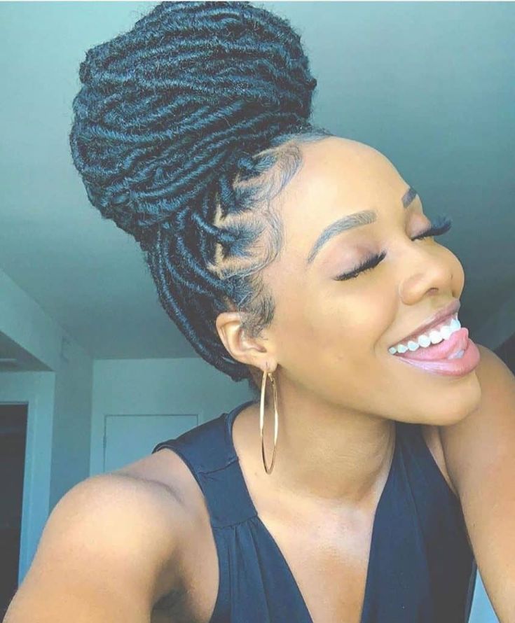 Faux Locs Goddess, Locs Goddess, Cuban Twist Hair, Crochet Faux Locs, Kanekalon Hairstyles, Natural Braids, Marley Hair, Faux Locs Hairstyles, Natural Afro Hairstyles