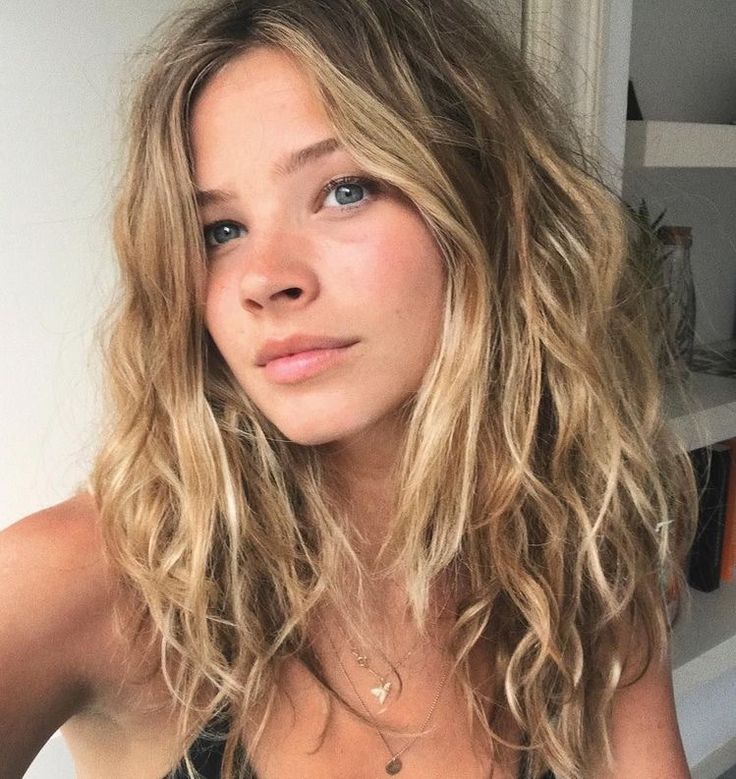 Pelo Ondulado Natural, Beachy Waves Hair, Beachy Hair, Hair Envy, Beach Hair, Hair Waves, Messy Hairstyles, Ombre Hair, Perm