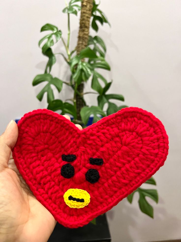 BTS Army Tata Crochet Tata Bt21, Bts Crochet, Bt21 Tata, Bts Bt21, Crochet Sewing, My My, Crochet Coasters, Crochet Techniques, Crochet Designs