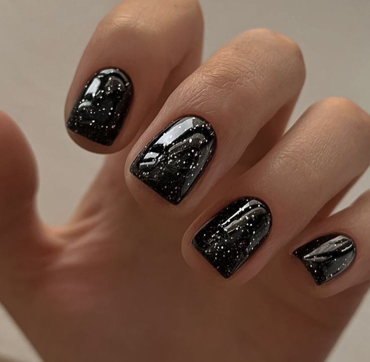 Black Nye Nails, Nye Nails Short, Long Nail Art Designs, Winter Nail Art Designs, Nye Nails, Long Nail Art, Makeup Nails Designs, Wow Nails, Short Gel Nails