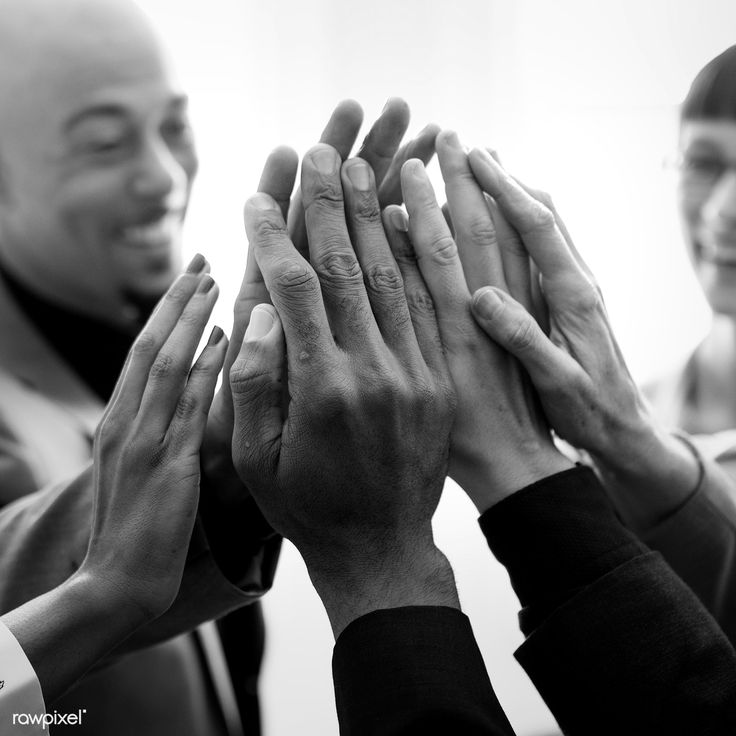 Cheerful business people doing a high five | free image by rawpixel.com / Felix Teamwork Aesthetic Photography, High Five Aesthetic, Teamwork Aesthetic, Leadership Photography, Leadership Vision Board, Intention Board, Hand Together, Office Lifestyle, Presentation Pictures