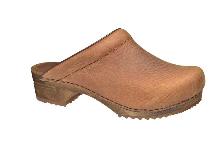 The Chrissy features a chestnut oiled nubuck leather upper with a wood midsole and a natural rubber outsole. With a non padded instep this is made from sustainably sourced, naturally antibacterial wood from lime trees. Lightly padded in the heel. Lime Trees, Sanita Clogs, Wood Fashion, Lime Tree, Nubuck Leather, Natural Rubber, A Wood, Chestnut, Clogs