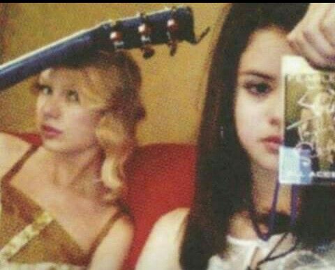 Tay and Sel Selena Gomez Taylor Swift, Taylor Swift Fotos, Selena And Taylor, Estilo Taylor Swift, Marie Gomez, Rare Pictures, Bella Swan, Long Live Taylor Swift, Swift 3