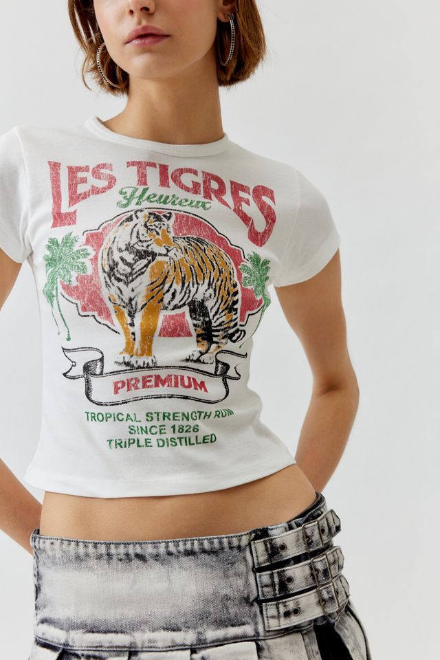 Le Tigres Baby Tee Grunge Clothes, Short Sleeve Tops Casual, Baby Graphic Tees, Y2k Shorts, Basic T Shirts, Streetwear Aesthetic, Summer Crop Tops, Top Graphic Tees, Print Crop Tops