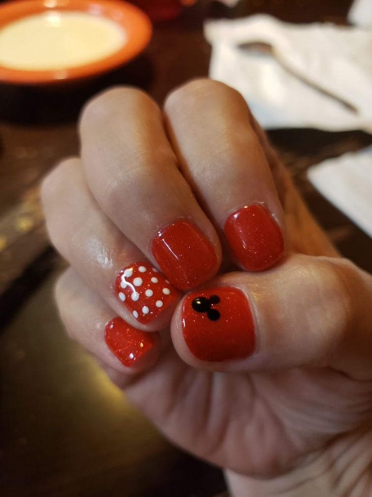 Disney nails Disney Red Nails, Nails For Cruise Vacations 2024, Disney Manicure Ideas For Short Nails, Disney Nails Red, Disney Cruise Nail Designs, Pedicure Ideas Disney, Red Disney Nails, Disney Manicure Ideas, Disney Nails Pedicure