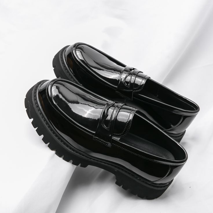 New Platform Shoes Loafers Shoes Men Thick-soled Wedding Shoes Black Formal Business Shoes Slip-on Wedding Shoes Black, Black Casual Shoes, Autumn Pattern, Fashion Bottoms, Oxford Shoes Men, Black Formal, Business Shoes, Patent Leather Shoes, Platform Loafers