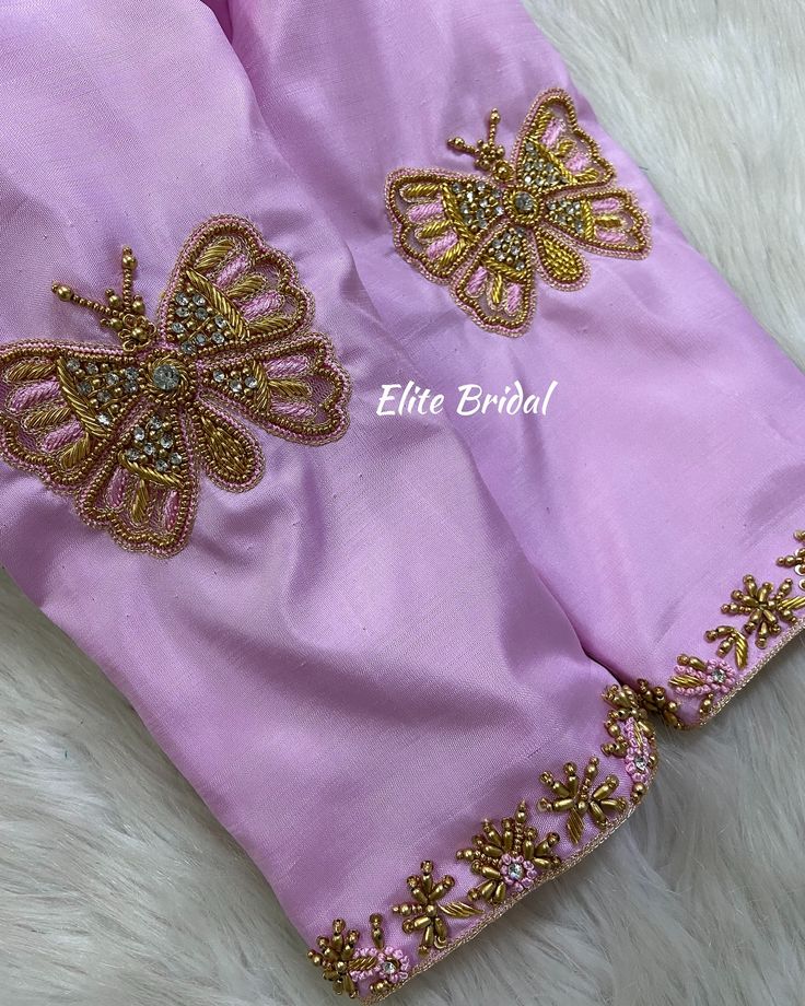 Beautiful customised Network Blouse any Elite Bridal 🌸✨ Aari Work Blouse Design, Green Blouse Designs, Maggam Blouse, Latest Blouse Designs Pattern, Aari Blouse, Computer Work, Maggam Works, Animals Design, Machine Work