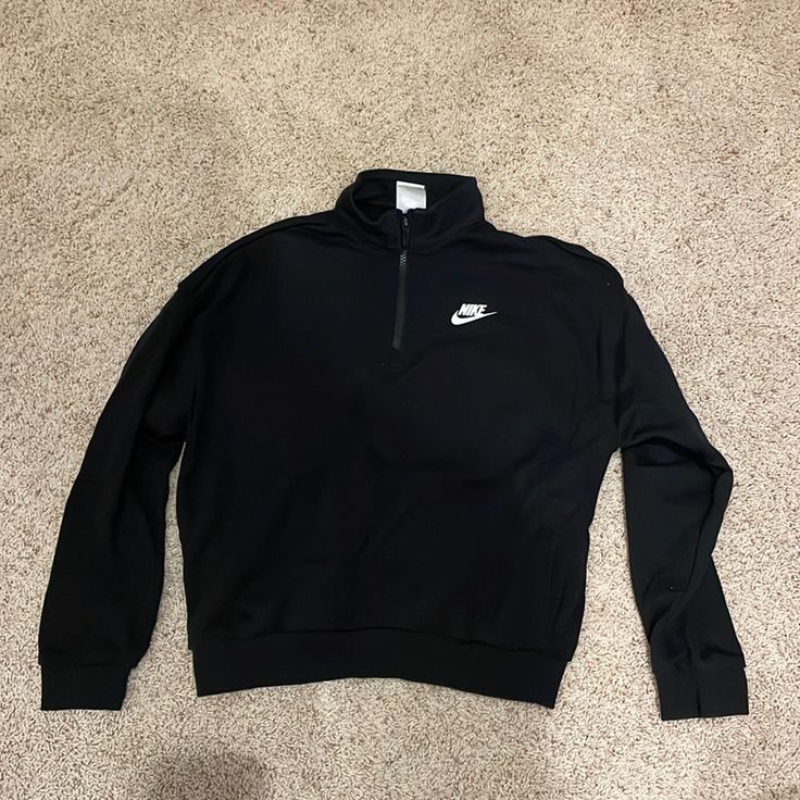 Never Worn, Girls Nike 1/4 Zip Sweatshirt Black Half-zip Casual Sweatshirt, Black Casual Half-zip Sweatshirt, Casual Black Half-zip Sweatshirt, Nike Half-zip Winter Top, Nike Winter Half-zip Top, Casual Black Half-zip Top, Nike Half-zip Top For Fall, Nike Black Tops For Fall, Nike Girl