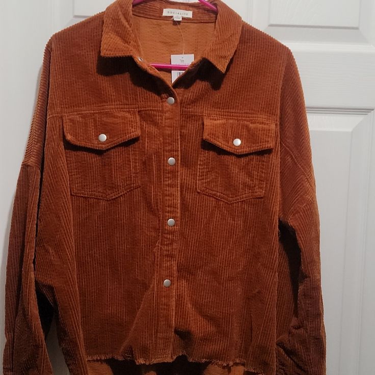 Size M. Brand New With Tags Brown Tops With Pockets For Day Out, Brown Top With Pockets For Day Out, Colorful Shirts, Brand New, Womens Tops, Women Shopping, Clothes, Color