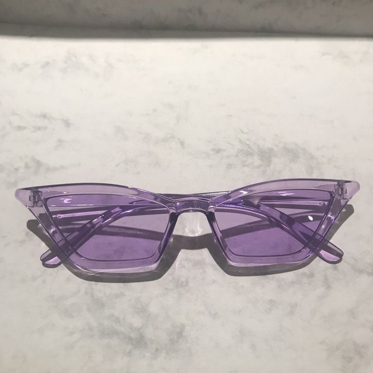 Mode Pastel, Skateboard Style, Mode Purple, Visuell Identitet, Violet Aesthetic, Purple Vibe, Lavender Aesthetic, Purple Sunglasses, Aesthetic Purple