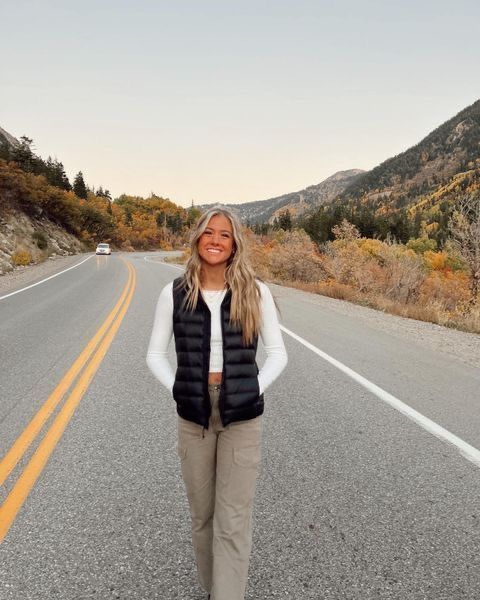 Fall Break Outfits, Natalie Zacek Fall Outfits, Fall Inso Outfit, Fall Outfits Back To School, Fall Picture Day School Outfits, Cute Picture Outfits, Utah Girls Outfits, Fall Outfits School Casual, Outfit Ideas On People