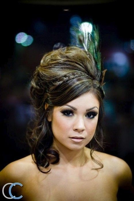 Braid updo. I don't normally like hair teased up that high, but this is elegant looking Masquerade Hairstyles, Steampunk Hairstyles, Braid Updo, Braided Hairdo, Ball Hairstyles, Try On Hairstyles, Feathered Hairstyles, Braided Updo, Masquerade Ball