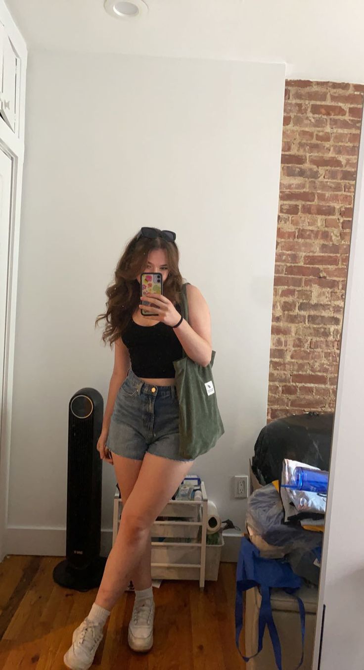 Diy Vetement, Swaggy Outfits, Cute Simple Outfits, Cute Summer Outfits, Summer Fashion Outfits, Casual Style Outfits, Looks Vintage, Outfits Casuales, Look Cool