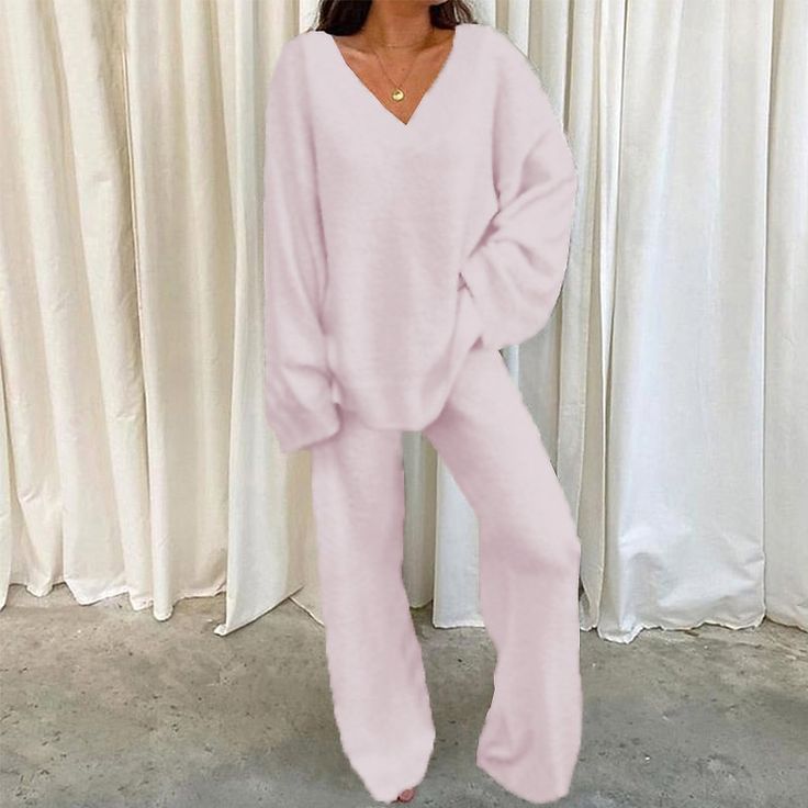 Season:Winter,Fall; Fabric:Fleece; Sleeve Length:Long Sleeve,Long Pant; Gender:Women's; Quantity:2 Pieces; Nightwear Style:Loungewear,Sets; Style:Comfort,Simple; Elasticity:Micro-elastic; Tops Type:Pullover; Occasion:Daily,Home; Age Group:Adults; Function:Warm; Pattern:Pure Color; Neckline:V Wire; Bottom Type:Pant; Listing Date:04/21/2023; Hips:null; Length [Bottom]:null; Length [Top]:; Shoulder Width:null; Waist:null; Fit US Size:null; Fit UK Size:null; Fit EU Size:null; Bust:; Sleeve Length:nu Batwing Sleeve Top, Mini Robes, Loungewear Set, Outfit Casual, Basic Style, Batwing Sleeve, Long Pants, Cotton Style, V Neck Tops