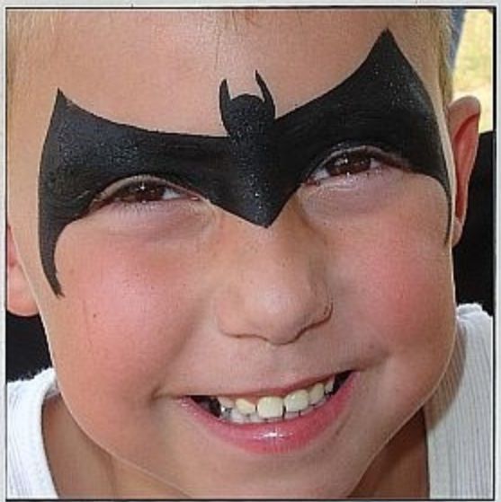 Easy batman face paint Batman Face Paint, Batman Face, Face Painting For Boys, Cheek Art, Batman Mask, Face Painting Easy, Kids Face Paint, Face Painting Halloween, Face Painting Designs