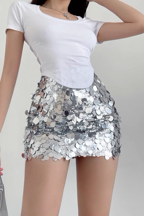 Sequin Mini Skirt, Party Mini Skirt With Rhinestones, Elegant Rhinestone Mini Skirt, Sparkly Micro Mini Skirt, High-waist Fitted Mini Skirt With Sequins, Glamorous Silver Sequined Mini Skirt, Fuzzy Skirt, Shimmery Dress, Modest Casual Outfits