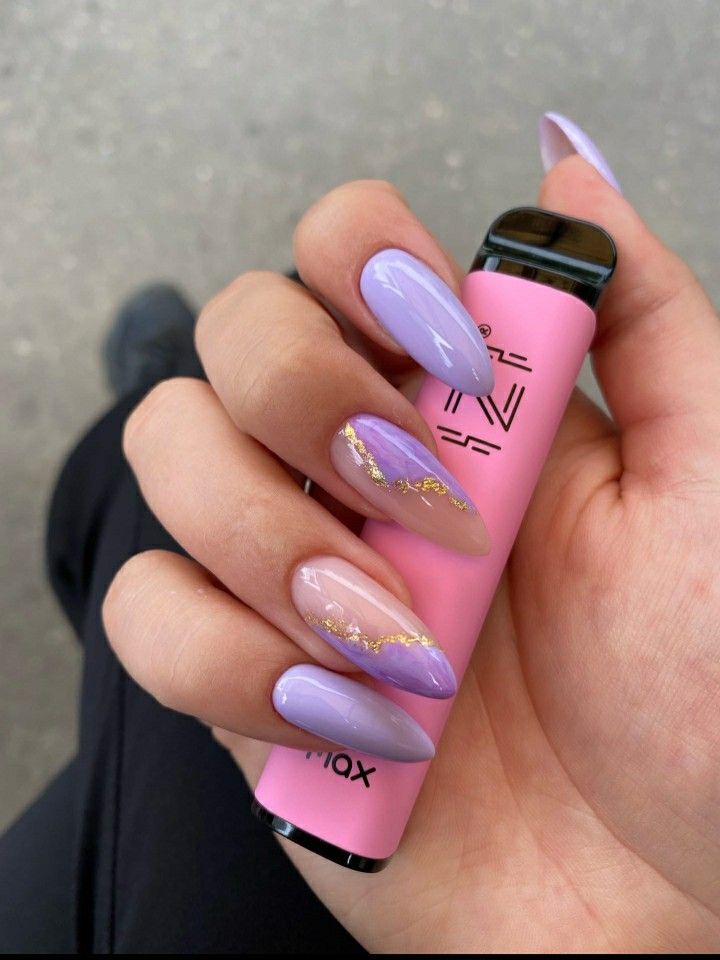 Long Almond Nails Designs Spring, Lilac Nail Art, Lilac Nail Designs, Lilac Nails, Purple Nail Designs, Gold Nail, Purple Nail, Acrylic Nails Coffin Short, Nagel Inspo