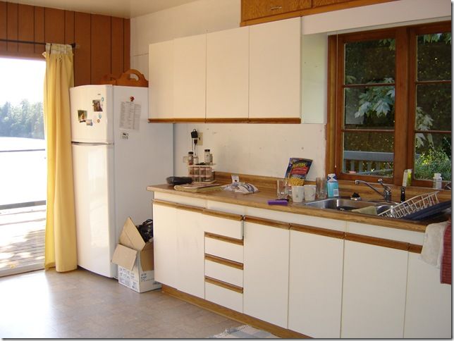 the kitchen is clean and ready for us to use in the summertime time,